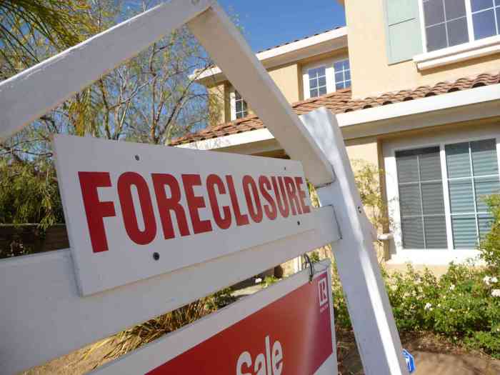 How to find hidden foreclosure deals